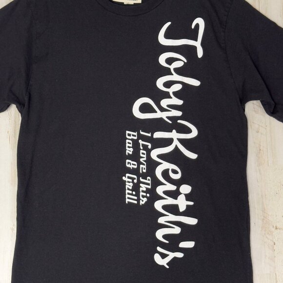 Toby Keith's Black White I Love This Bar & Grill Graphic Print T-Shirt Size M - Picture 2 of 6
